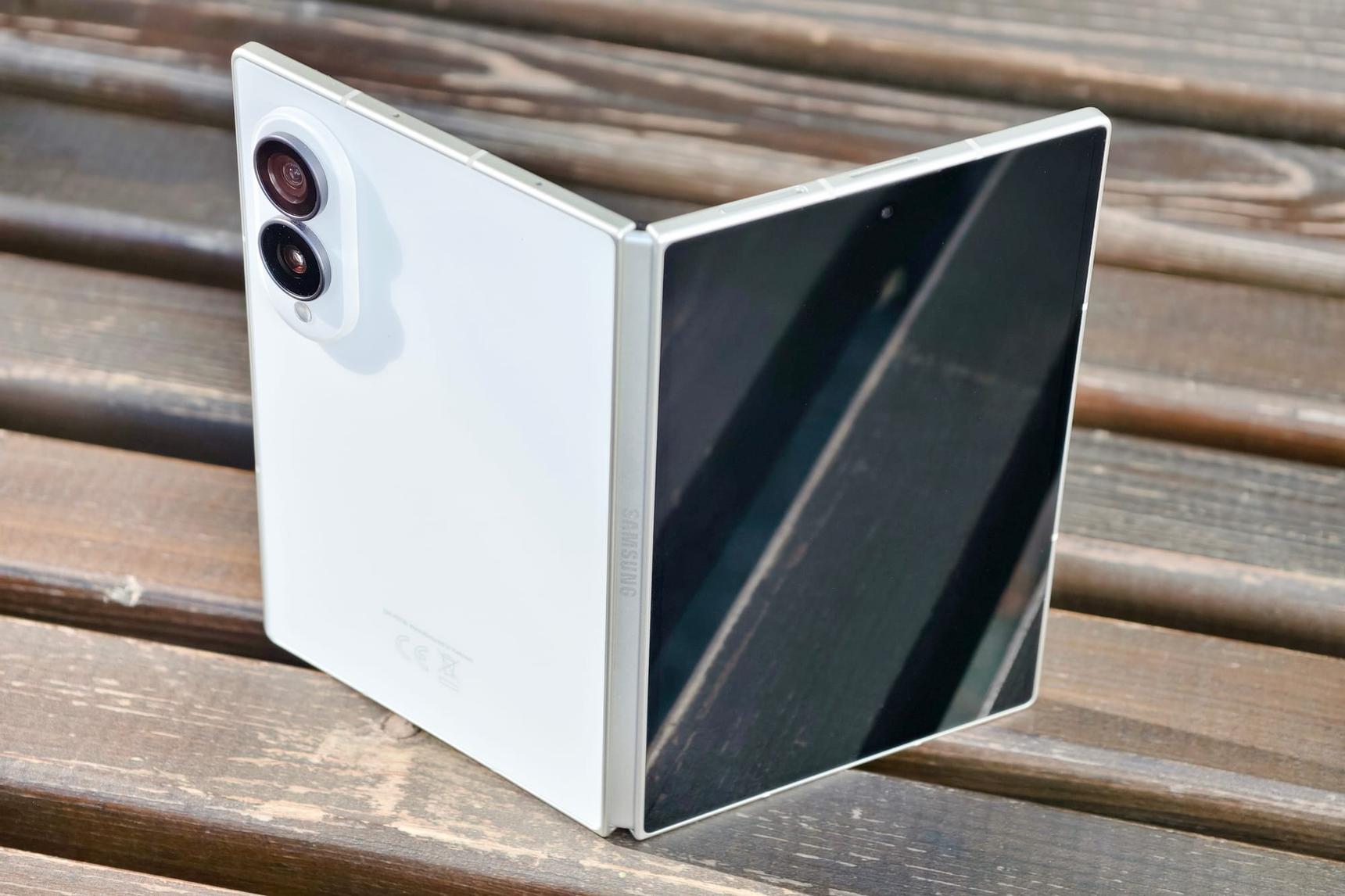 Обзор Samsung Galaxy Z Fold 8: идеальное переосмысление складного формата