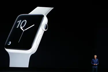 Apple задумалась о крупной переделке Apple Watch — вплоть до моделей без экрана