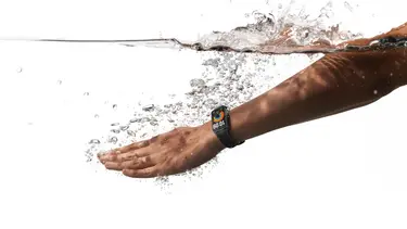 Xiaomi представила в России фитнес-браслет Smart Band 11 Active по цене от 2890 рублей