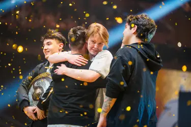 Team Spirit в третий раз выиграла The International — главный турнир года по Dota 2