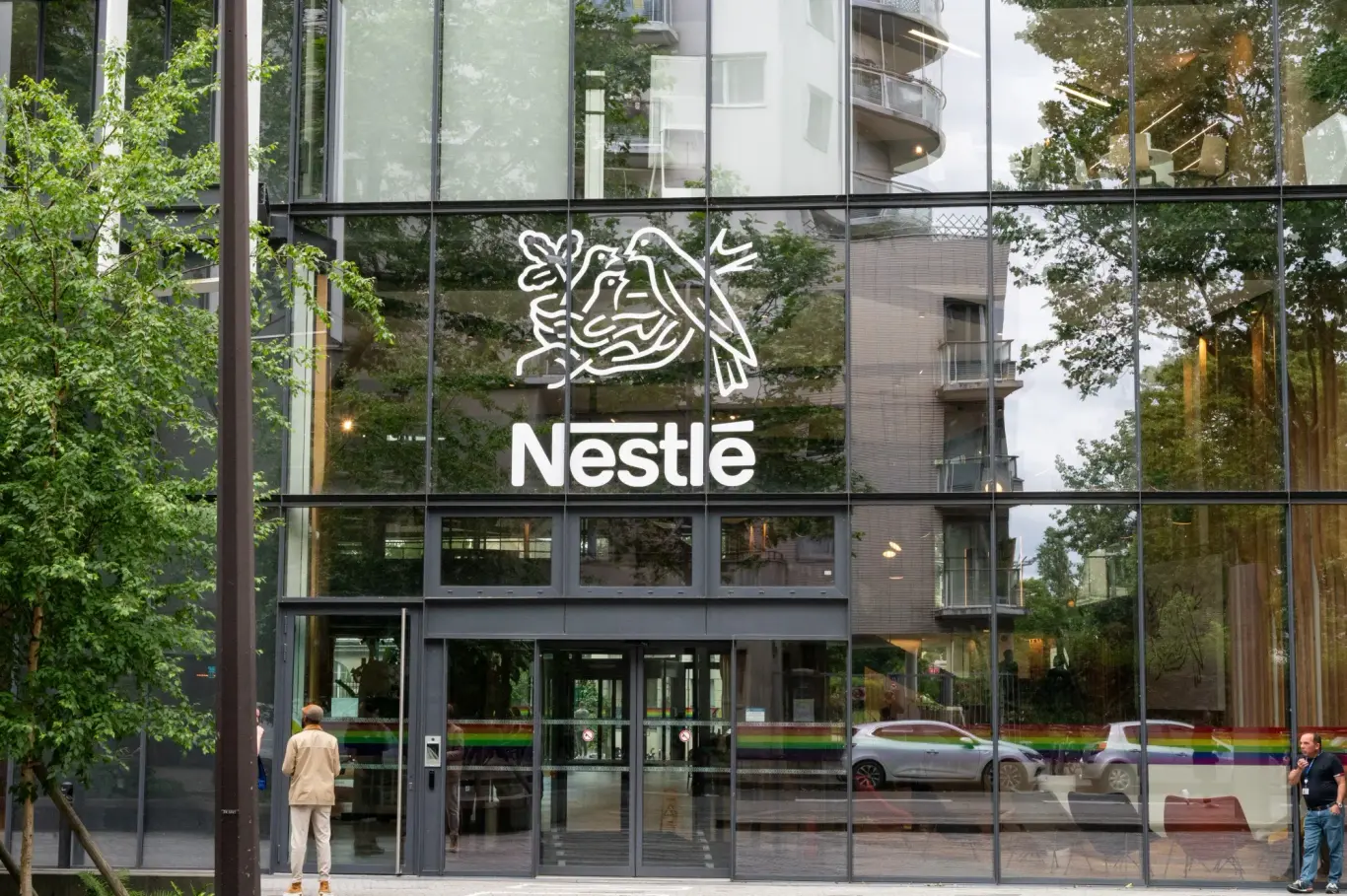 Неделя, когда плакали все — от Nestle до российских чиновников