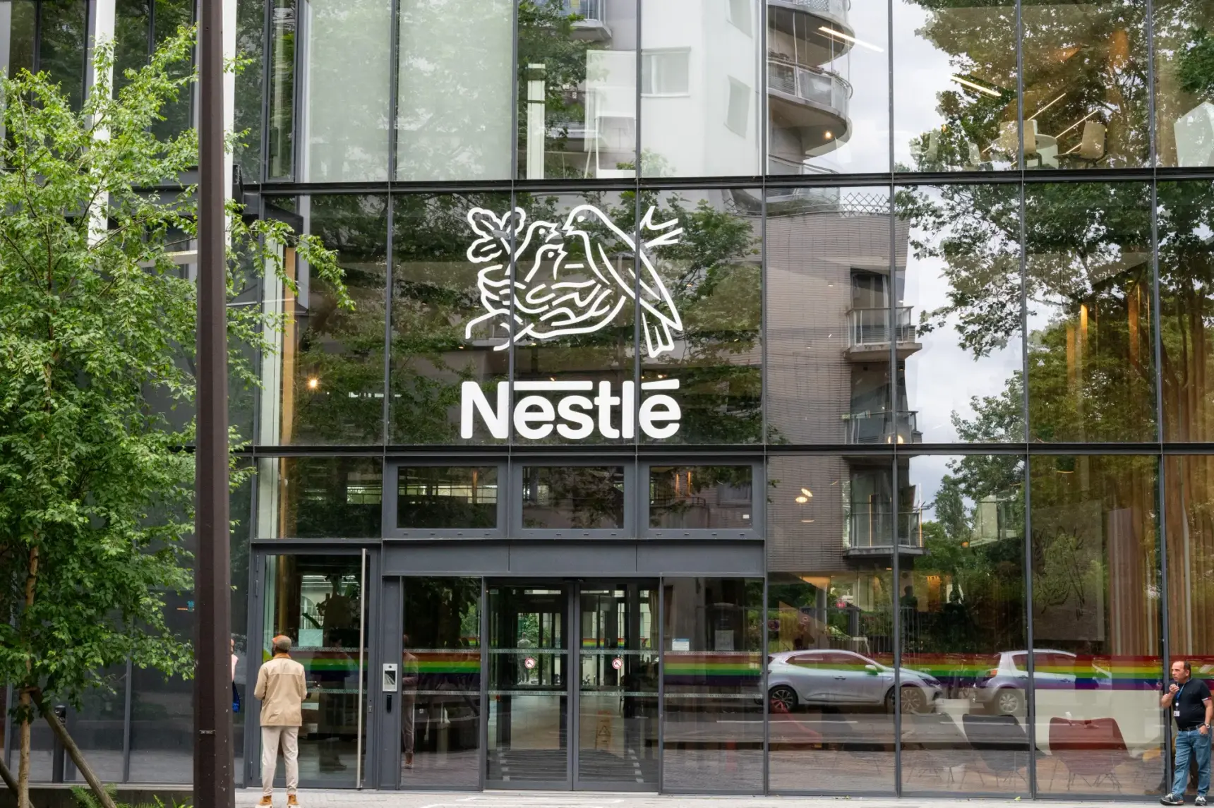 Неделя, когда плакали все — от Nestle до российских чиновников