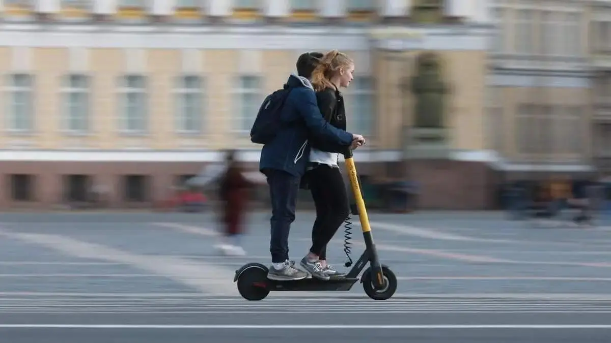 В Москве могут сократить число самокатов