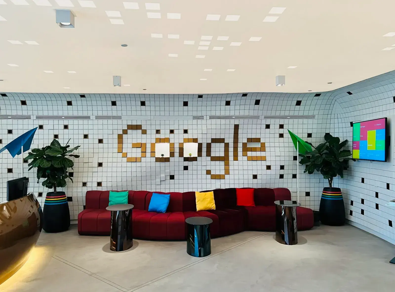 Влияют ли финансовые результаты на сокращения? Опыт T1, Google, Pixar и Samsung