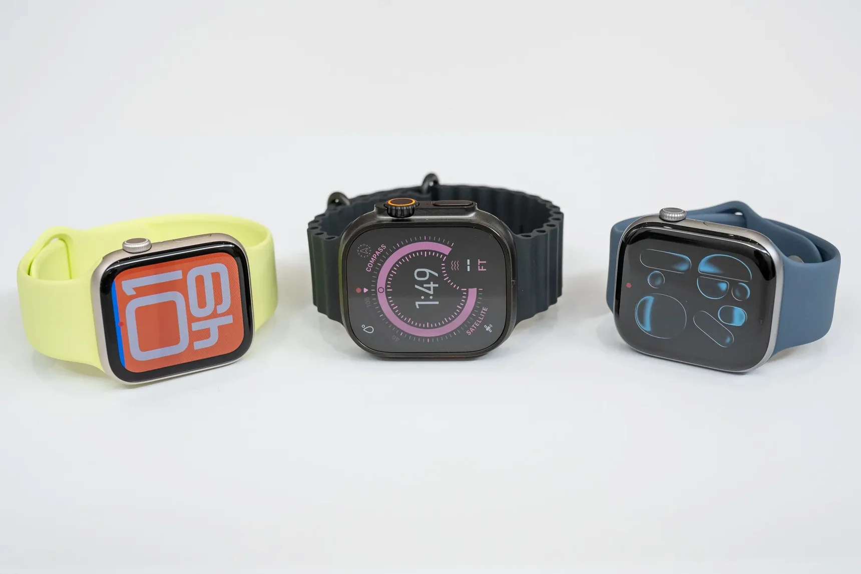 Bloomberg: Apple рискует отстать в носимых устройствах, а Apple Watch теряет темп