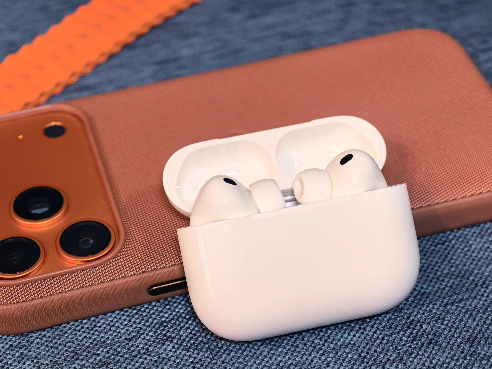В Strava появилась поддержка датчиков пульса AirPods Pro 3