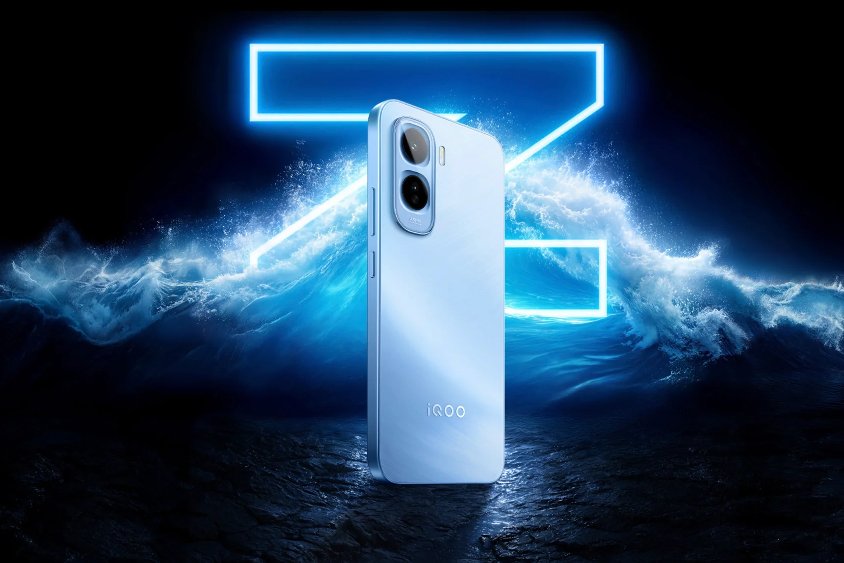 В России стартовали продажи смартфона iQOO Z11 5G с батареей на 9020 мАч: цены и характеристики