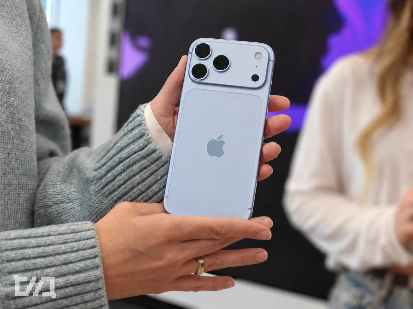 Батарея iPhone 18 Pro Max оказалась настолько большой, что Apple пришлось добавить режим разрядки