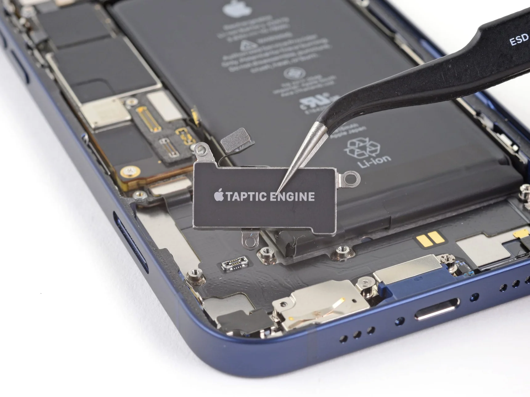 Жюри присудило Taction $5,7 млрд по делу о Taptic Engine в iPhone и Apple Watch