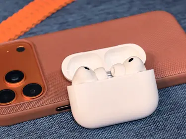 В Strava появилась поддержка датчиков пульса AirPods Pro 3