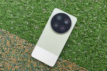 Обзор Vivo X300 Ultra: фотофлагман с уникальными камерами и хорошей автономностью