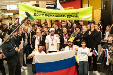 ОТП Банк встретил в аэропорту сборную России по дзюдо после чемпионата мира в Баку