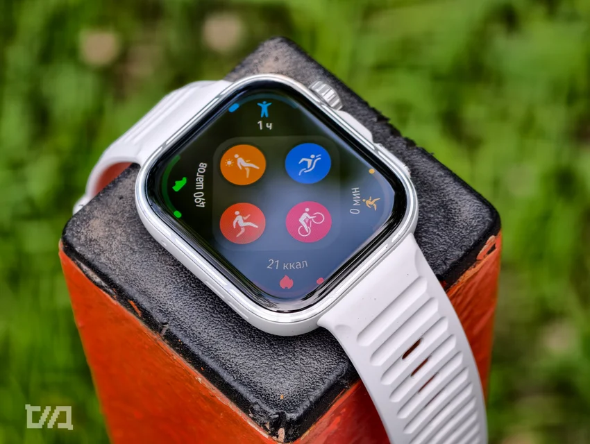 Смарт-часы Huawei Watch Fit 5 Pro с отображением шагов, калорий и сердечного ритма.