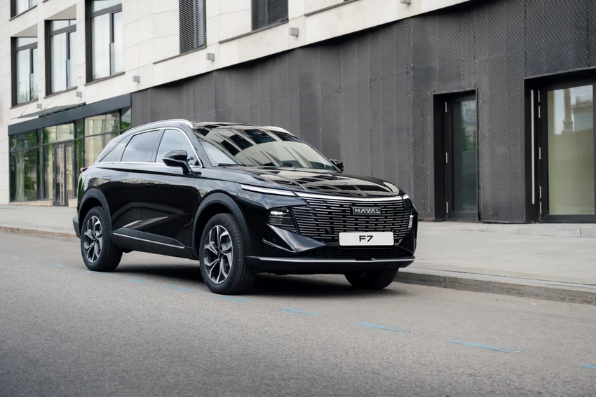 Haval показал обновлённые модели F7 и F7x. Стало быстрее, умнее, злее