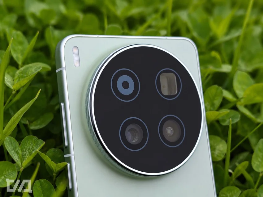 Обзор Vivo X300 Ultra: фотофлагман с уникальными камерами и хорошей автономностью