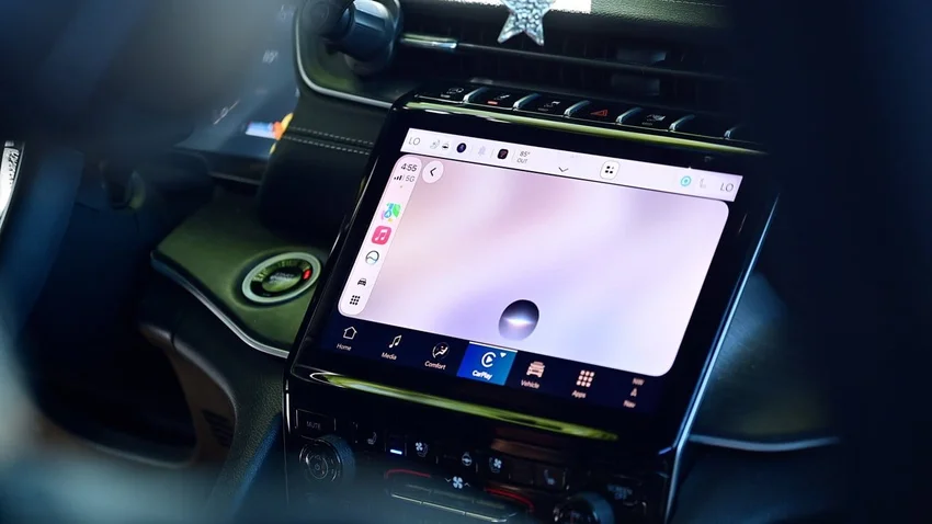 9 новых фишек CarPlay, которые появились в iOS 27