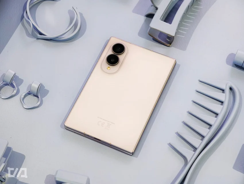 Что нового в Samsung Galaxy Z Fold 8, Fold 8 Ultra и Flip 8: подробный разбор