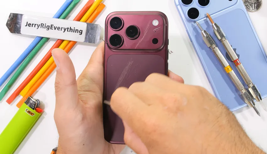iPhone 18 Pro пытались сломать, поцарапать и поджечь — вот что из этого вышло