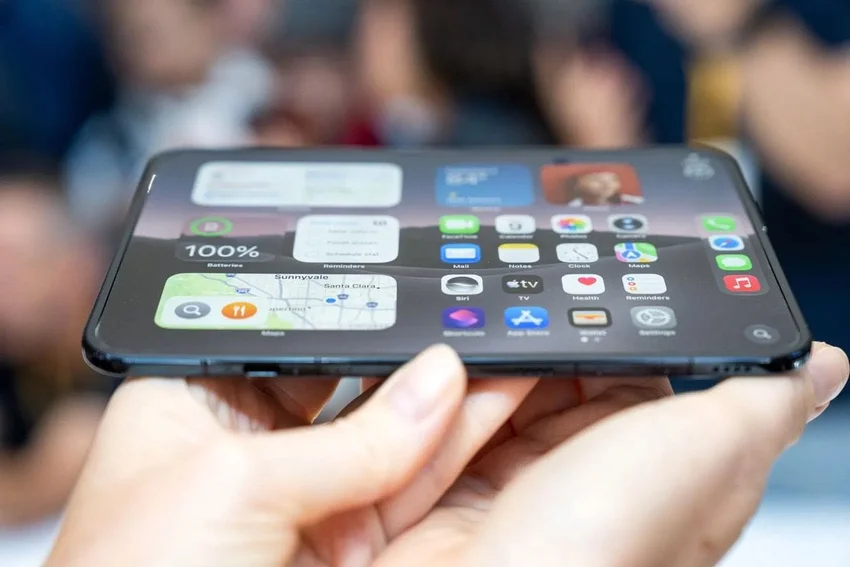 Вот как выглядит iPhone Duo в реальности: первые фото и видео