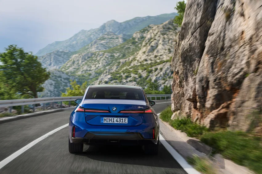 Как выглядит новая BMW 3 Series: премьера электрического i3 и бензинового M350 xDrive