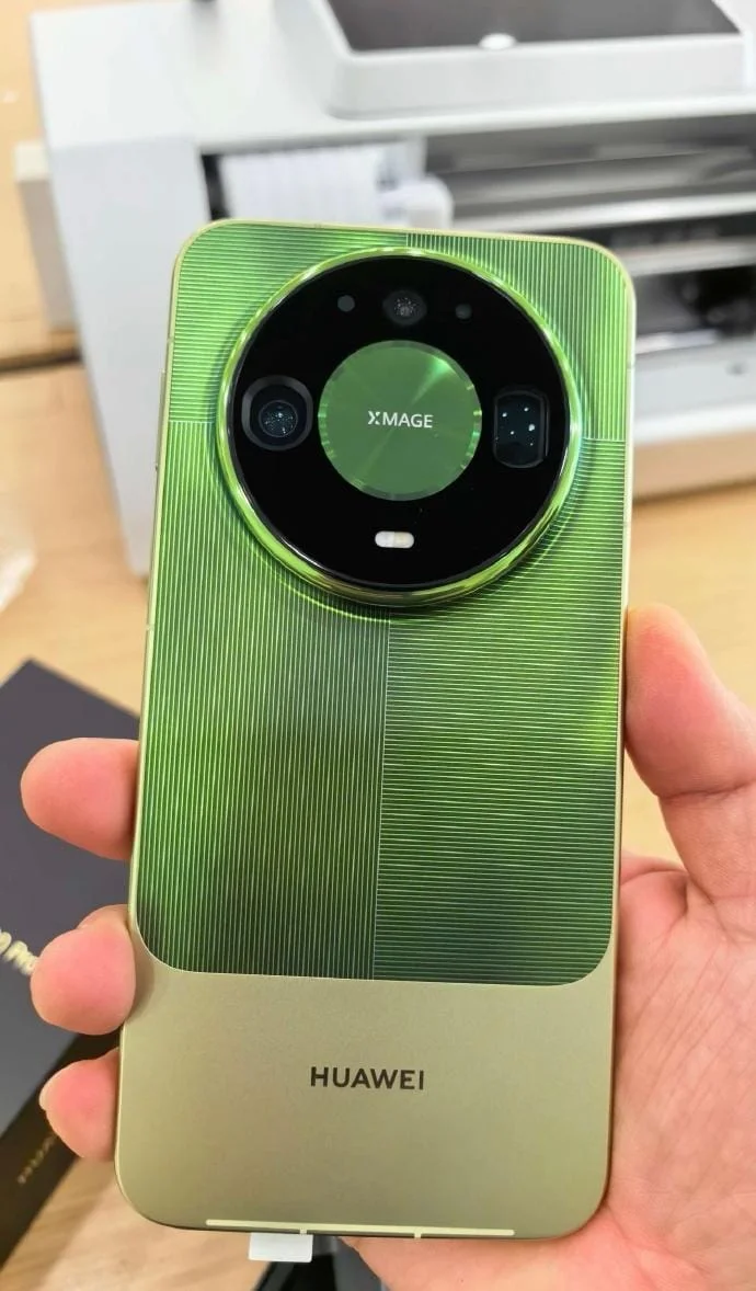Huawei Mate 90 показали на живых фото до анонса