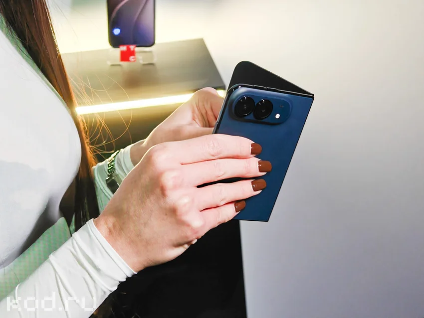 Подержали iPhone Duo в руках: Apple удивила, но покупать его за 500 тысяч рублей не стоит