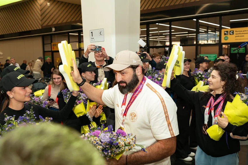 ОТП Банк встретил в аэропорту сборную России по дзюдо после чемпионата мира в Баку