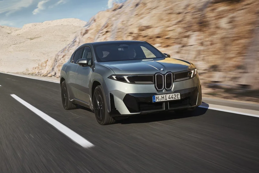 BMW представила электрическое кросс-купе iX4 с запасом хода до 828 км